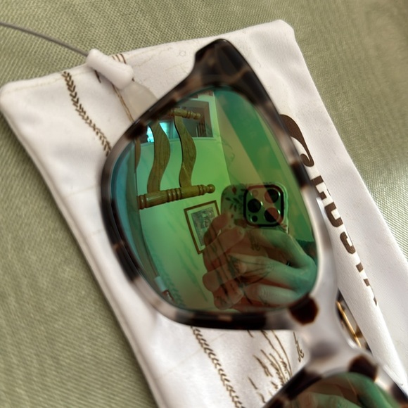 Costa Del Mar May Cowrie Green Lense Glasses - Picture 3 of 10